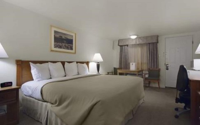 Magnuson Hotel Park Vue