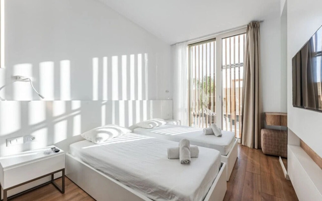 Seaside Retreat Green Coast