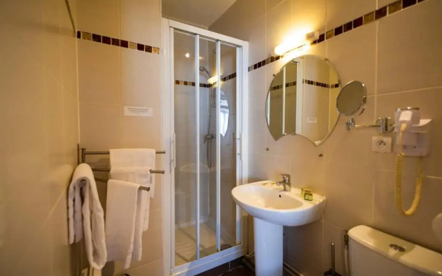 Hôtel Les Trois Lys