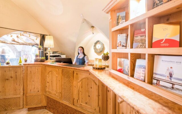 Hotel Goldener Adler, BW Signature Collection