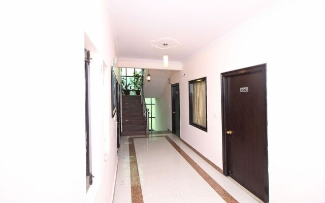 OYO 4109 Hotel Traveller Inn