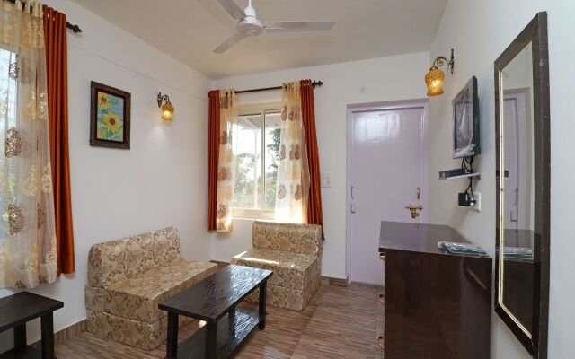 OYO 10770 Home Modern 2BHK Villa Naukichiyatal