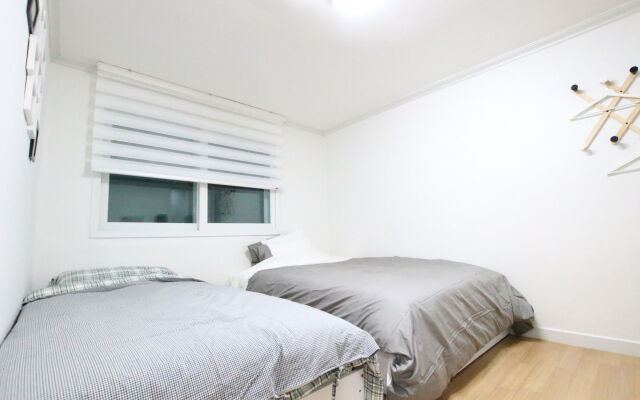 House in Hongdae 3