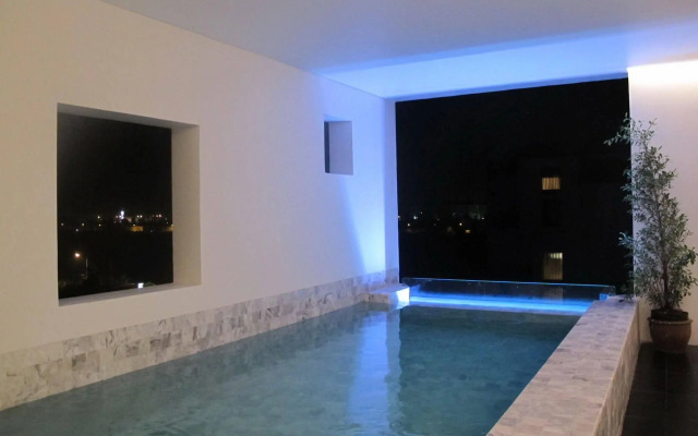 Veranda Pool Villas & Suite