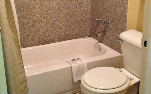 Americas Best Value Inn & Suites Yukon Oklahoma City