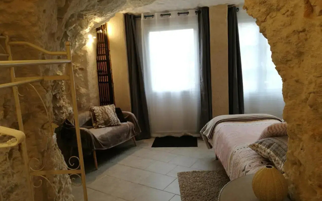 Cave Du Coteau