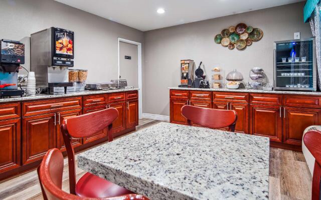 Travelodge by Wyndham San Antonio Downtown Northeast