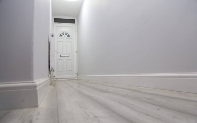 Room in House - Aa Guest Room6