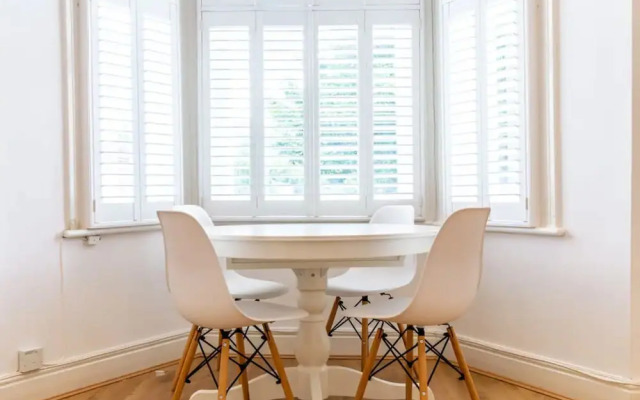 Gorgeous, Newly Renovated 1 Bedroom in Balham With Garden