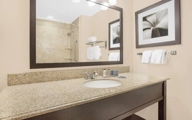 Holiday Inn Express Gulfport Beach by IHG