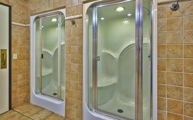 Holiday Inn Express Hotel & Suites Belleville by IHG
