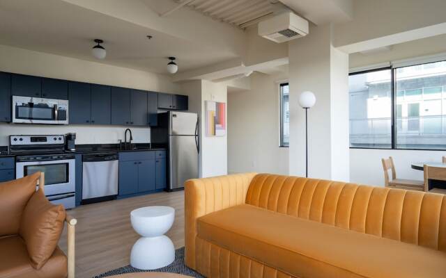 Kasa Sunset Los Angeles