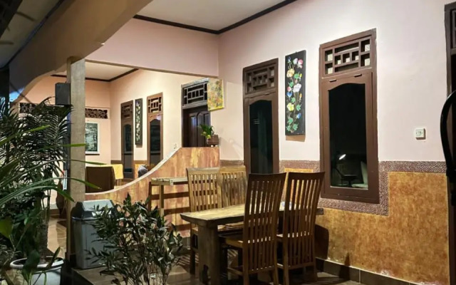 Aura Bungalow