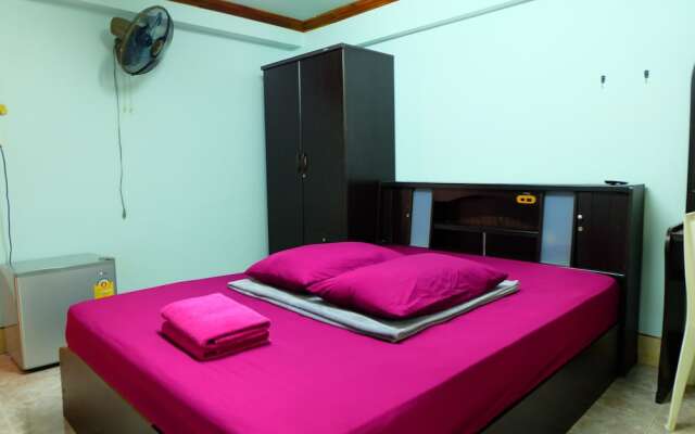 Chotiphan Apartment