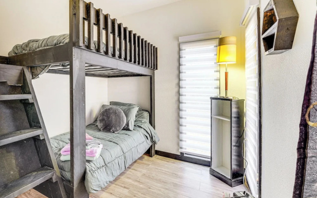 Springdale Vacation Rental ~ 9 Mi to Fayetteville!