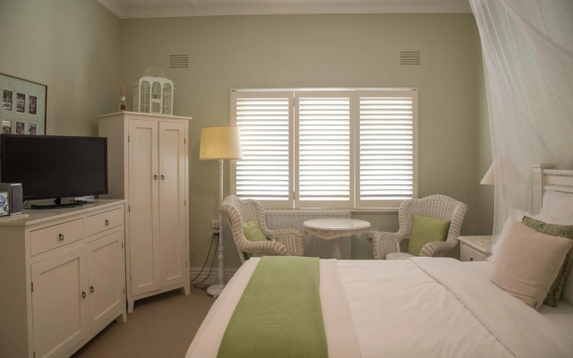 Plantation House – Guest Rooms – Melbourne
