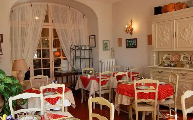 Hôtel La Bellaudière
