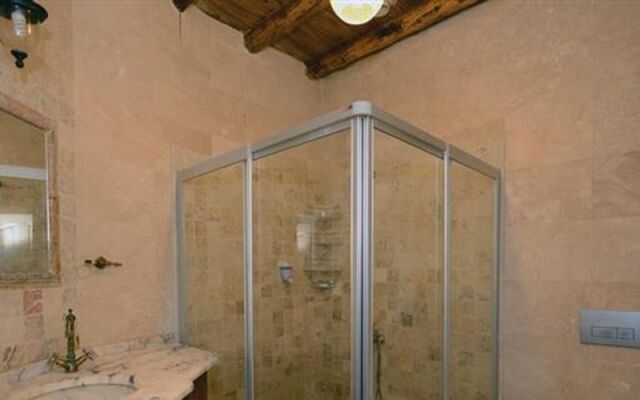 Elysee Cave House