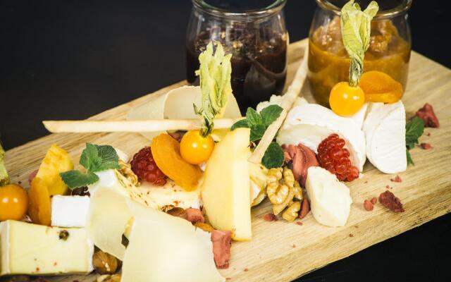 Vienna House by Wyndham Andel's Lodz