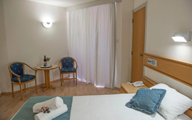 Kissos Hotel