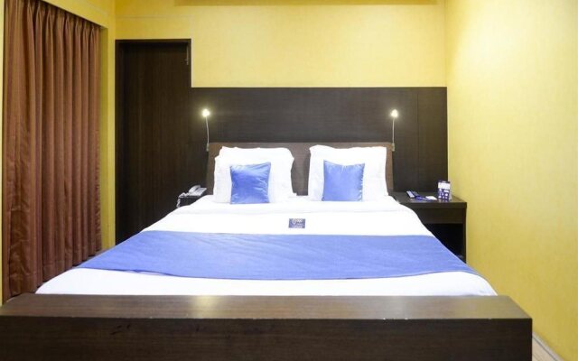 OYO Premium Panjim Mandovi River