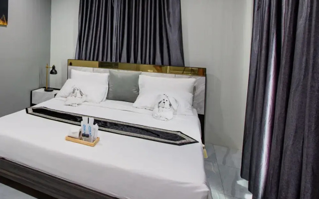 The Living Hotel SamutPrakan