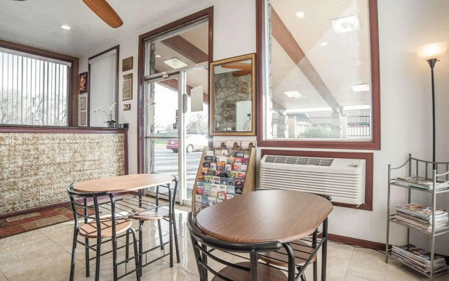 Motel 6 Hermison, OR - Umatila