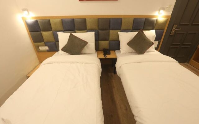 Hotel Royal Inn Mahalaxmi