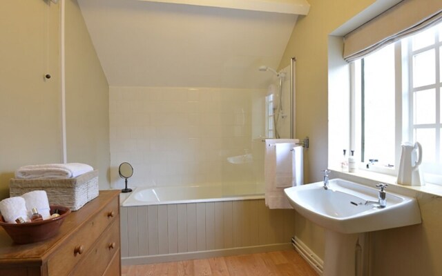 Llan Cottage