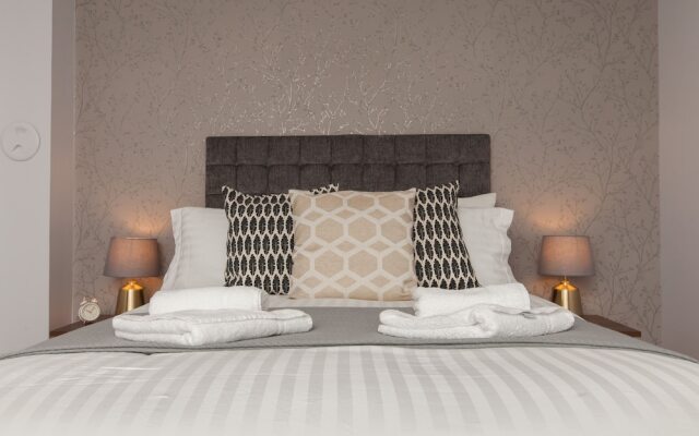 Duloch Apartments TP