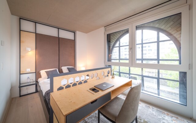 LUXURIOUS CITY CENTRE APARTMENT VEVEY by GUESTLEE