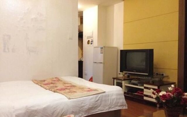 Yuelai Apartment Hotel