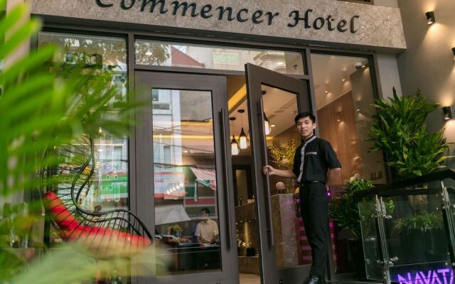 Commencer Hotel