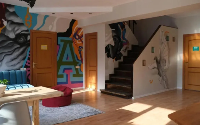 Wanderlust Riverside hostel