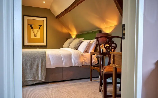The Horse & Groom Inn