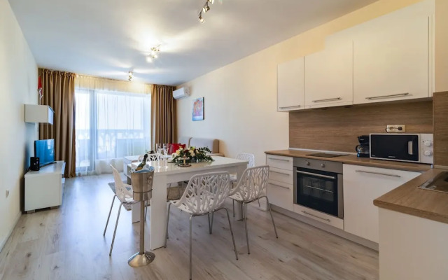 Varna South Bay Apart Complex
