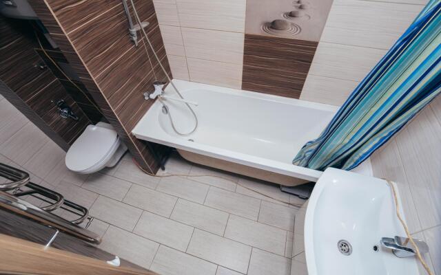 Сияние на улице Карла Маркса