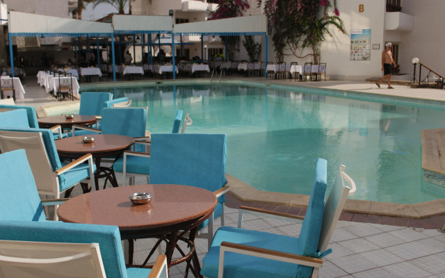 Marlin Inn Azur Resort