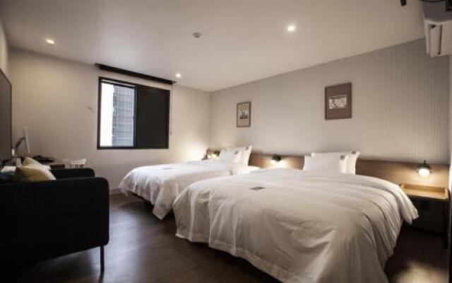 Number 25 Hotel