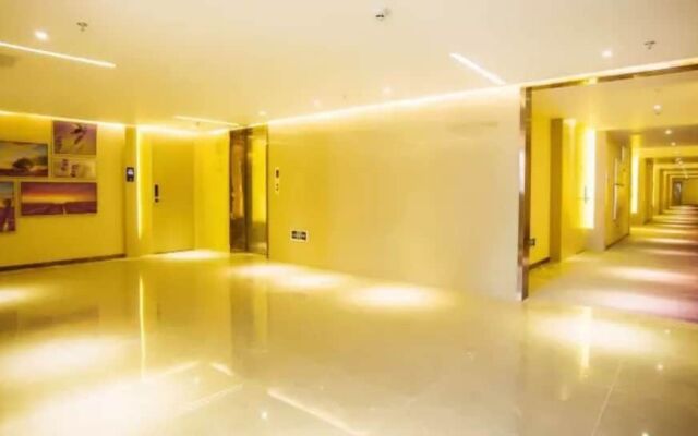 Lavande Hotels Guangzhou Baiyun Avenue North Metro Station