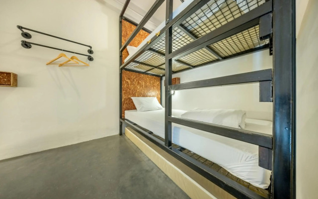 Pho Hostel