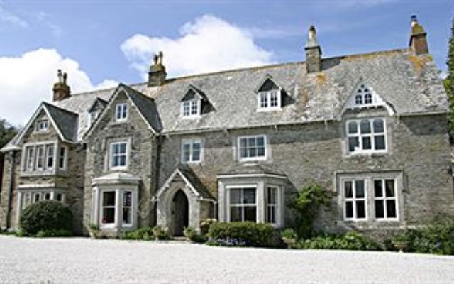 Molesworth Manor