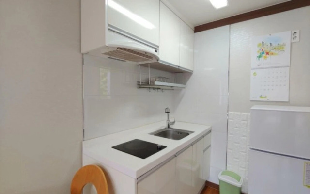 Seogwipo Shineville Pension