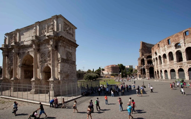 Colosseum Secret Apartment
