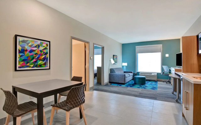 Home2 Suites by Hilton Savannah Midtown, GA