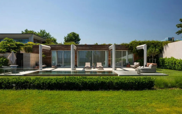 Vaya Beach Resort	