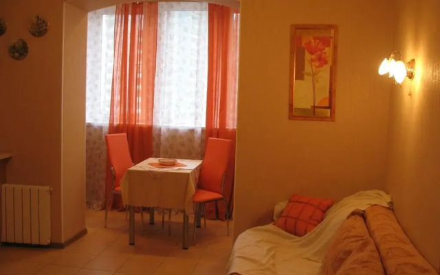 Sutkiarenda on Morskaya Naberezhnaya 35/6