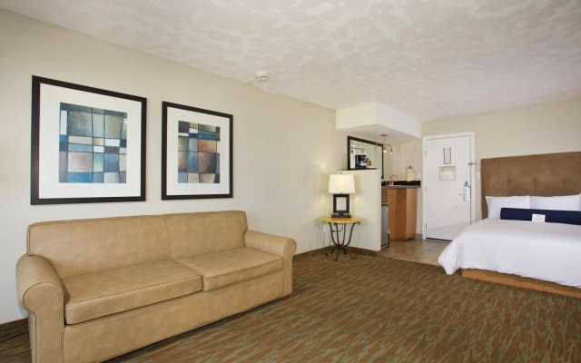 Surfer Beach Hotel