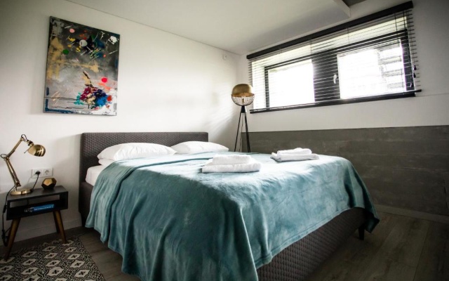 G - Owl Jazz - Modern and spacious loft type apartment 8 with free private parking — фото 2