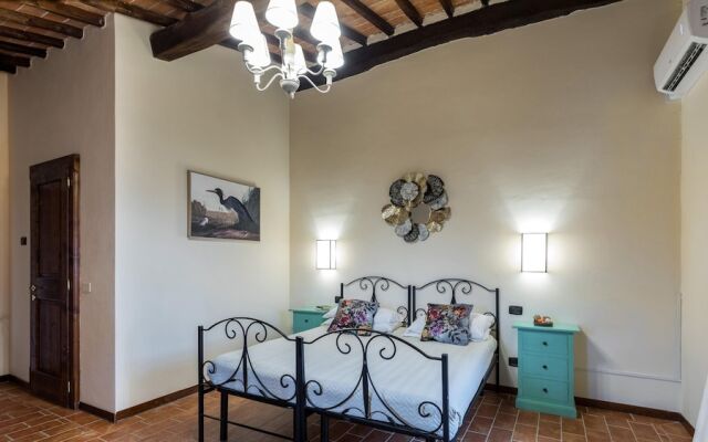 Villa Le Tornaie 14 Emma Villas